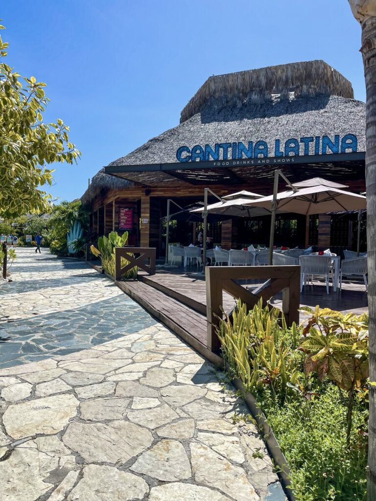 Taino Bay Puerto Plata Cruise Port cantina latina joenidcorner