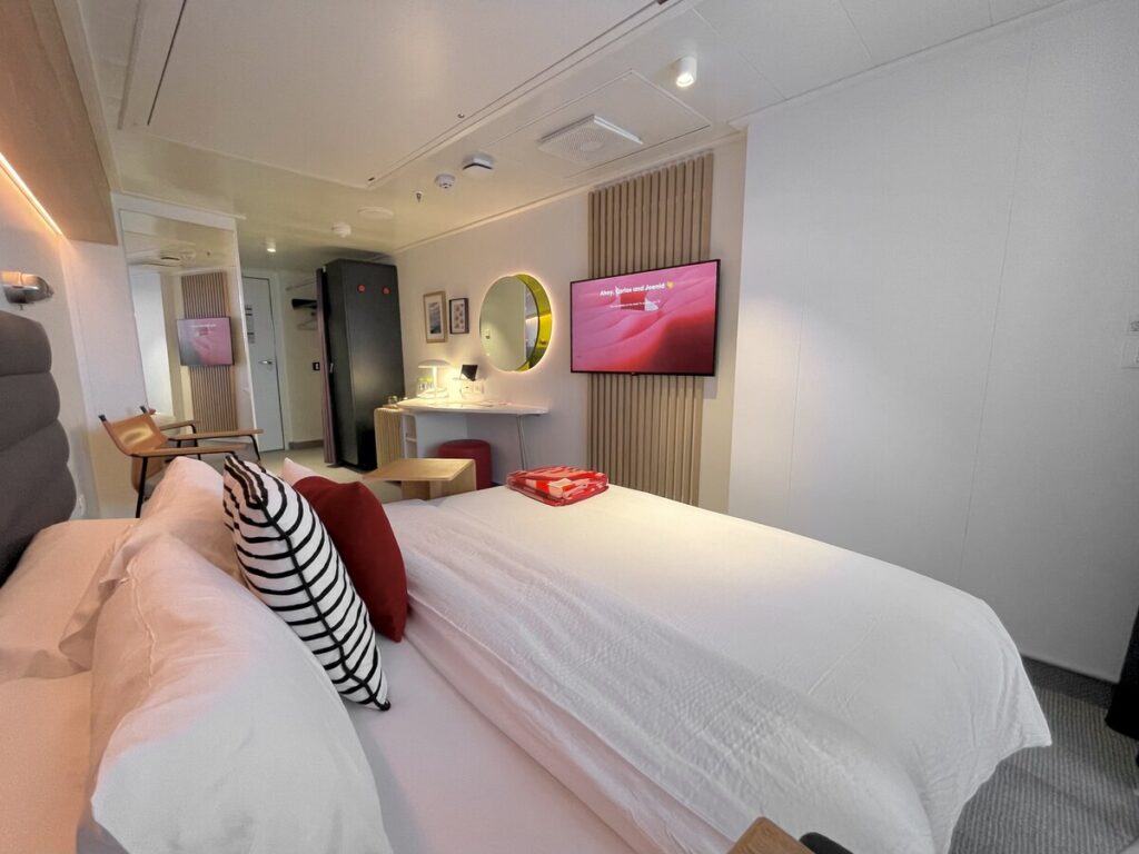 virgin voyages valiant lady the sea terrace cabin inside 12038z joenidcorner