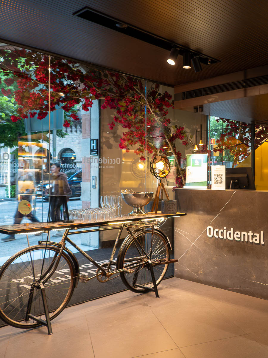 bicycle table in the lobby of the best boutique hotel Barcelona the Occidental Diagonal 414