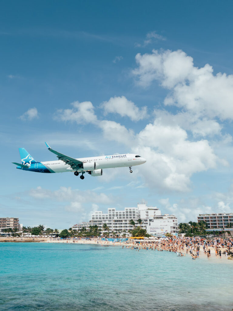st maarten maho beach aircraft