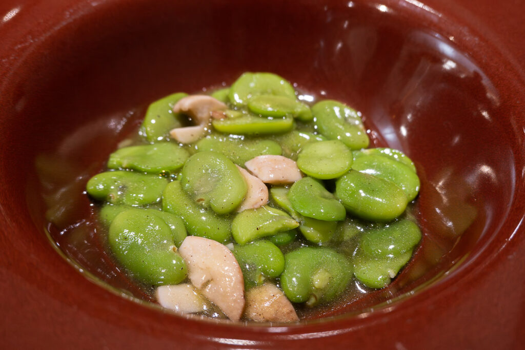Green peas, vegetable pil-pil sauce from Xavier Pellicer an upscale vegan restaurant Barcelona
