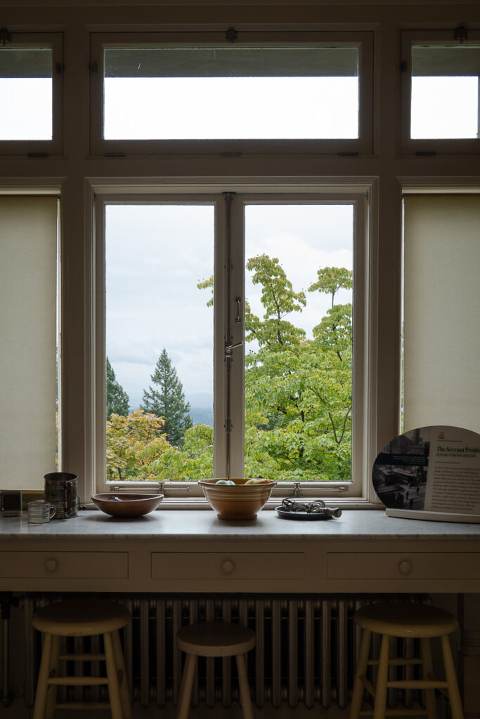 Henry Pittock mansion interior