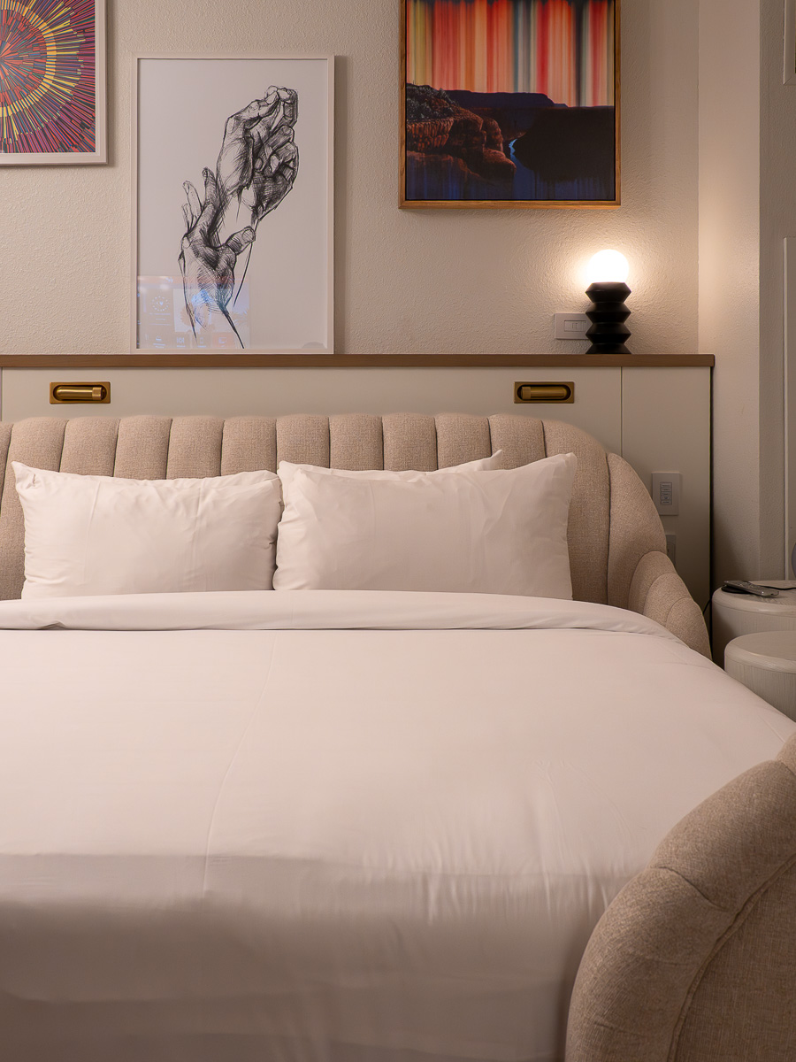 Ruby king room bed in Virgin hotels Las Vegas