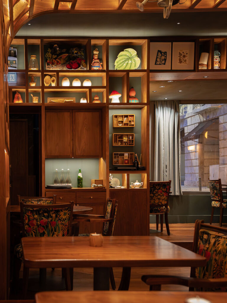 interior dining seating area of Encanto Restaurant Lisbon a vegetarian restaurant