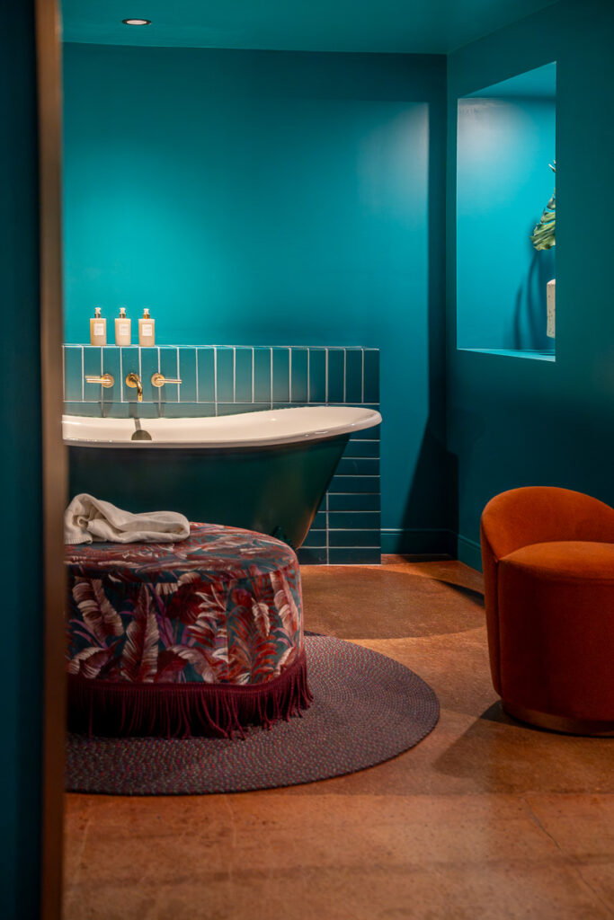 Mayfair Hotel Miami Deluxe Eden Studio Bathtub Michelin Key