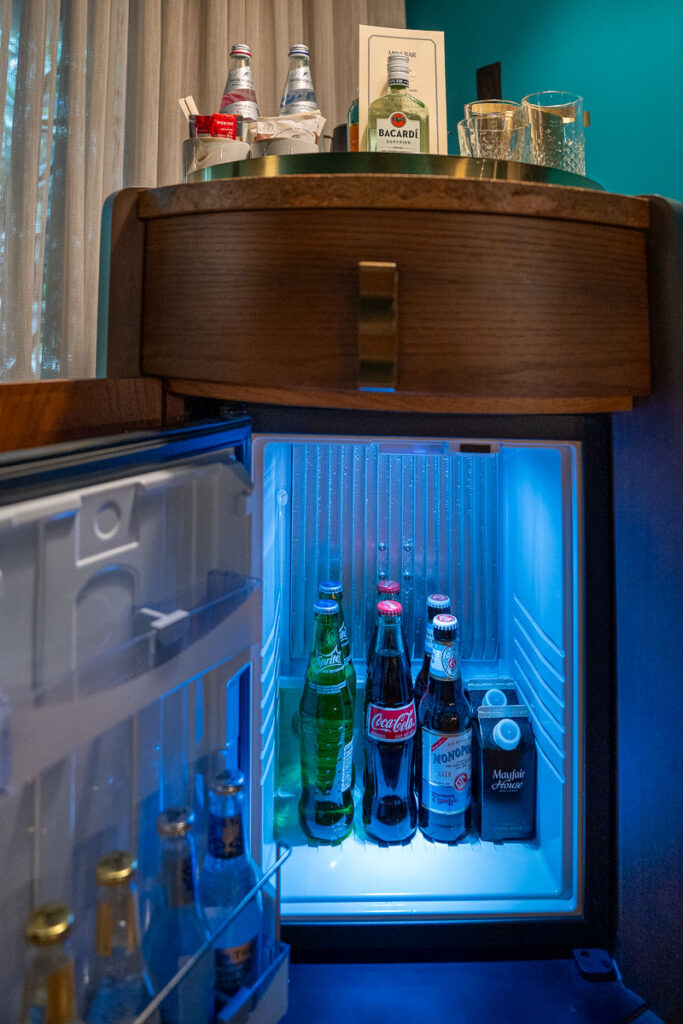 Mayfair Hotel Miami Mini Bar Deluxe Eden Studio