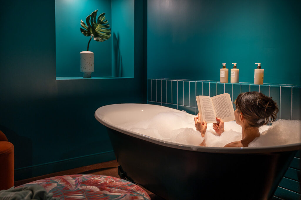 Mayfair House And Garden Bathtub Deluxe Eden Studio