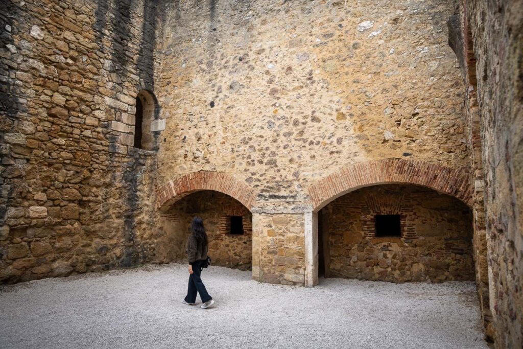 Castelo de São Jorge Walls