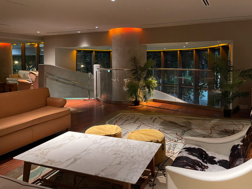 Hotel Review Dua Miami Lounge Area