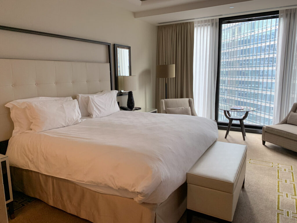 Langham Hotel Chicago Reviews Deluxe Room Bed