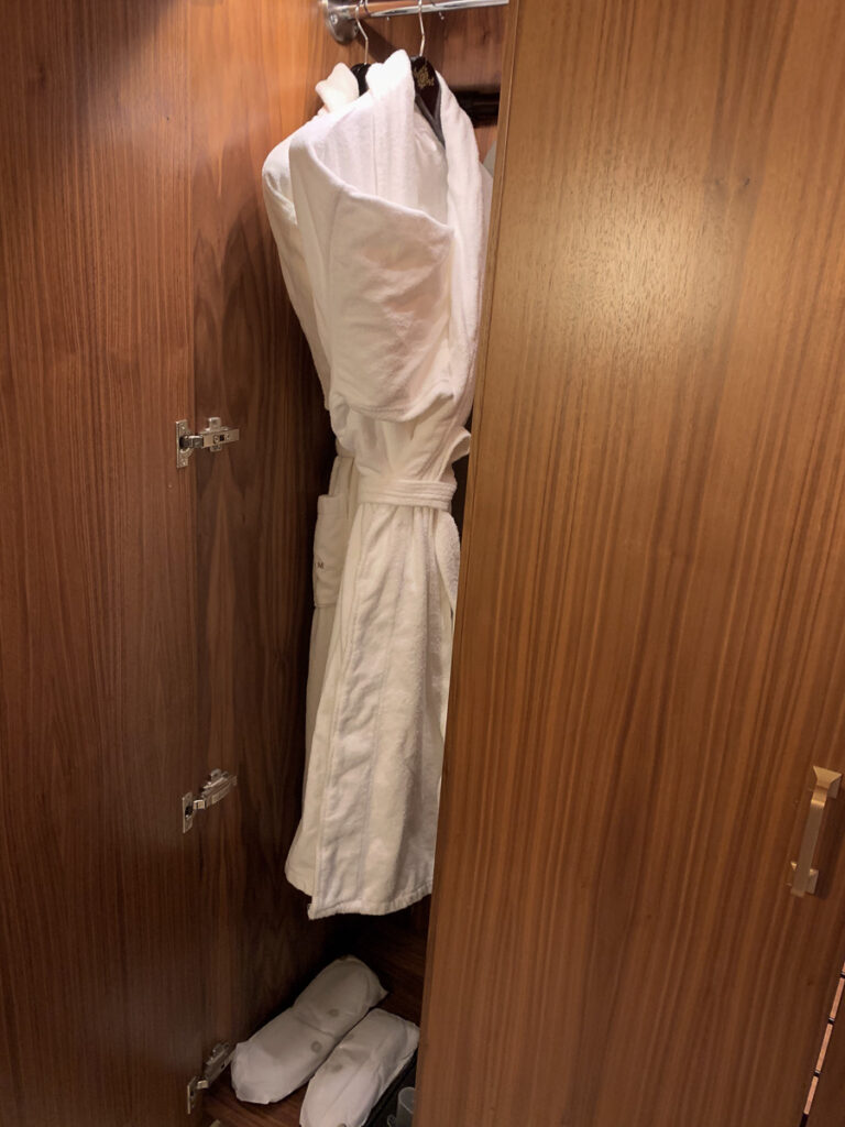 The Langham Chicago Deluxe Room Bathrobe, slippers and Closet